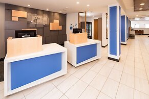 Holiday Inn Express Hotel & Suites Grand Blanc by IHG