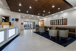 Holiday Inn Express Hotel & Suites Swansea by IHG
