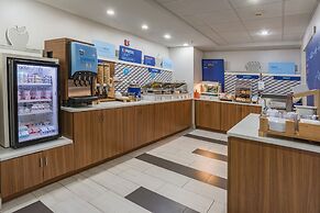 Holiday Inn Express Hotel & Suites Swansea by IHG