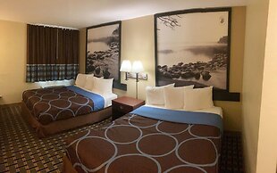 Super 8 by Wyndham Chisago City