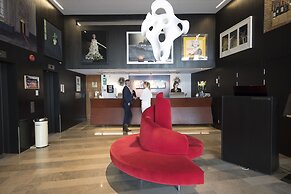 Avalon Hotel