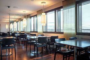 Hilton Helsinki Airport