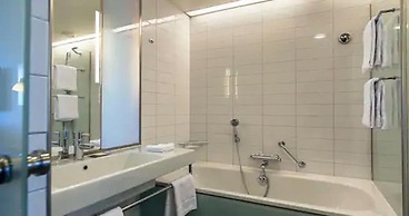 Hilton Helsinki Airport