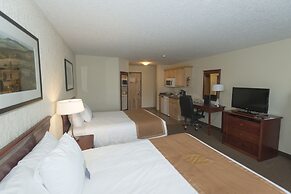 Lakeview Inns & Suites - Fort Nelson