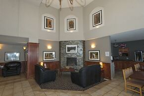 Lakeview Inns & Suites - Fort Nelson