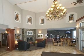Lakeview Inns & Suites - Fort Nelson