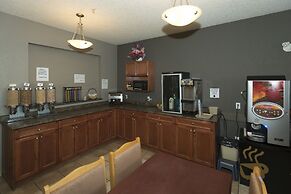 Lakeview Inns & Suites - Fort Nelson
