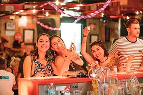 Nomads St Kilda Hostel