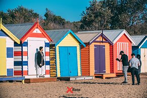 Nomads St Kilda Hostel