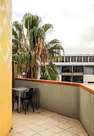 Nomads St Kilda Hostel