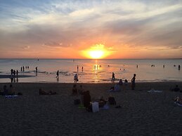 Nomads St Kilda Hostel