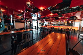 Nomads St Kilda Hostel