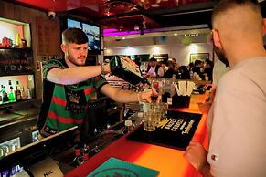 Nomads St Kilda Hostel