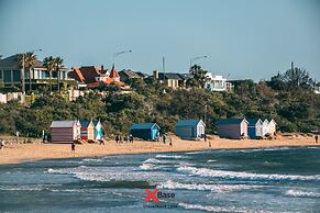 Nomads St Kilda Hostel