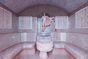 ROMANICO PALACE LUXURY HOTEL & SPA