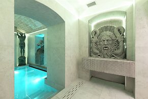 ROMANICO PALACE LUXURY HOTEL & SPA