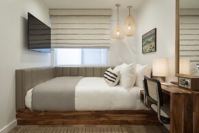 The Pearl Hotel