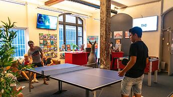 Nomads Sydney - Hostel