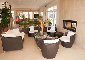 Apartamentos Sol Romántica by DOT Suites