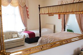 Fines Bayliwick Hotel