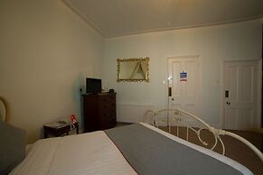 Fines Bayliwick Hotel