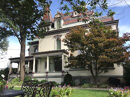 Batcheller Mansion Inn