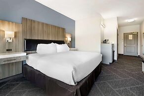 Best Western Plus Appleton Airport/Mall Hotel