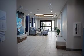 Holiday Inn Express & Suites Center by IHG