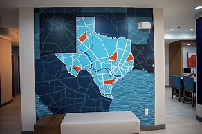 Holiday Inn Express & Suites Center by IHG