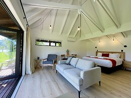 Pacific Harbour Villas