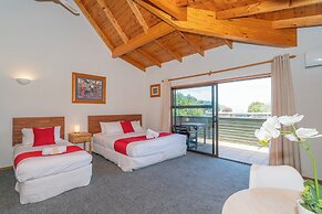 Pacific Harbour Villas