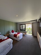 Pacific Harbour Villas