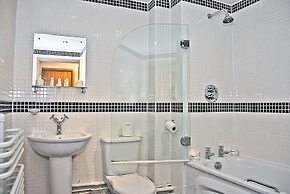 Base Serviced Apartments - Duke Street