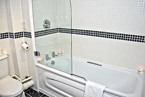 Base Serviced Apartments - Duke Street