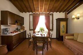 Agriturismo Antico Borgo Poggitazzi