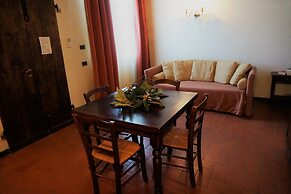 Agriturismo Antico Borgo Poggitazzi