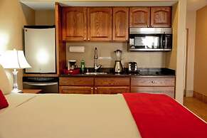 Lake Grassy Inn & Suites