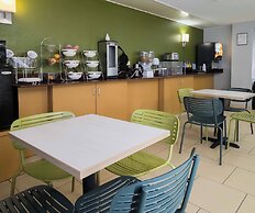 Spark by Hilton Montgomery EastChase