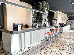 ibis Martigues