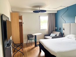 ibis Martigues