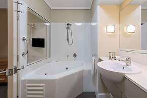 Oaks Hervey Bay Resort and Spa