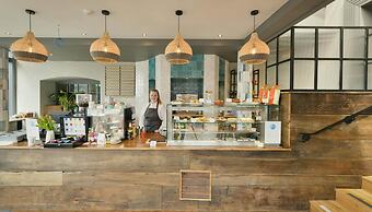 Lahinch Coast Hotel & Suites