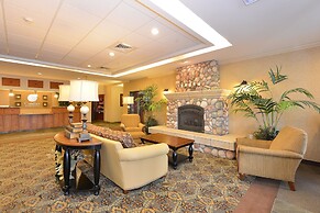 Comfort Inn & Suites McMinnville Wine Country