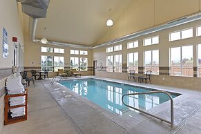 Comfort Inn & Suites McMinnville Wine Country