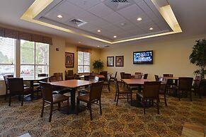 Comfort Inn & Suites McMinnville Wine Country