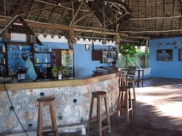 Pakachi Beach Resort & Hotel