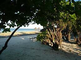 Pakachi Beach Resort & Hotel