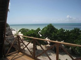 Pakachi Beach Resort & Hotel