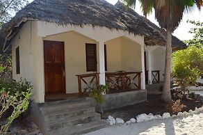 Pakachi Beach Resort & Hotel