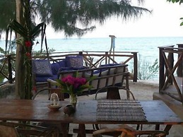 Pakachi Beach Resort & Hotel